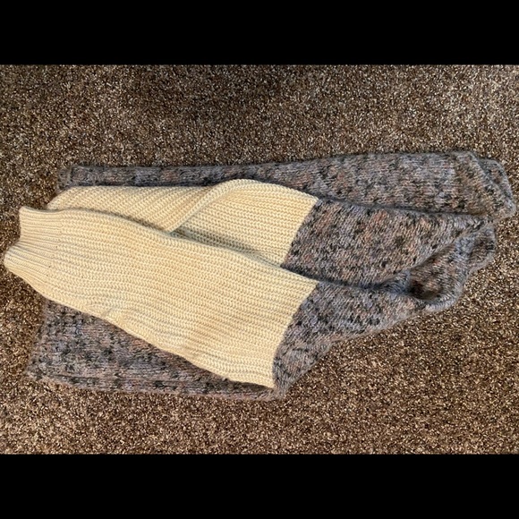 SI-IAE sweater - Picture 3 of 4